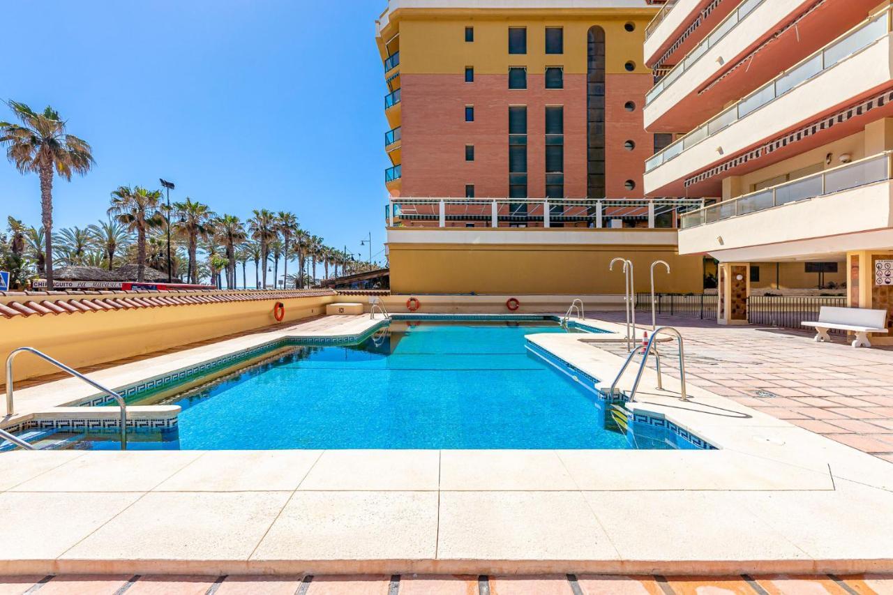 797 Holiday Rentals - Amplio Piso Con Terraza En Primera Linea De Playa Торремолінос Екстер'єр фото