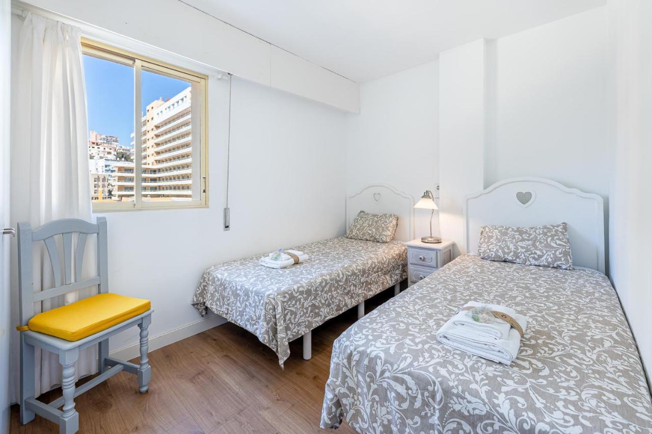 797 Holiday Rentals - Amplio Piso Con Terraza En Primera Linea De Playa Торремолінос Екстер'єр фото